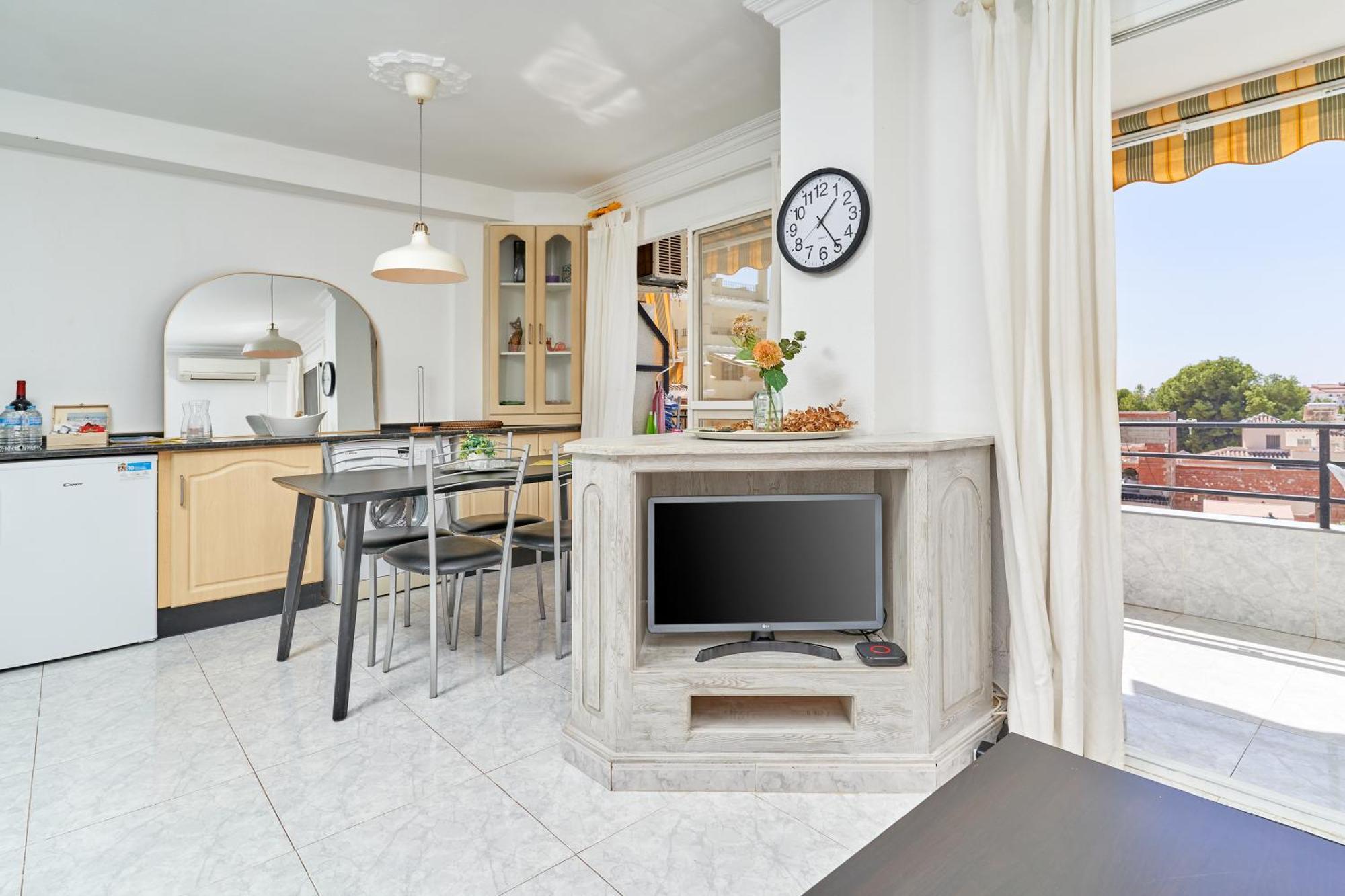 Hawaii 1St Floor Burriana, Nerja Apartment Exterior foto