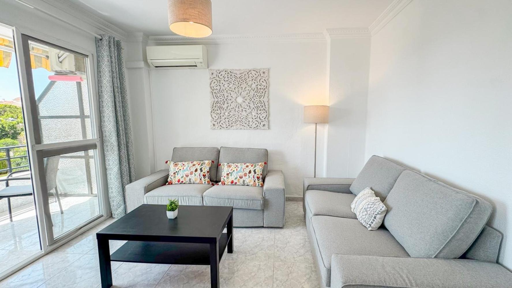 Hawaii 1St Floor Burriana, Nerja Apartment Exterior foto
