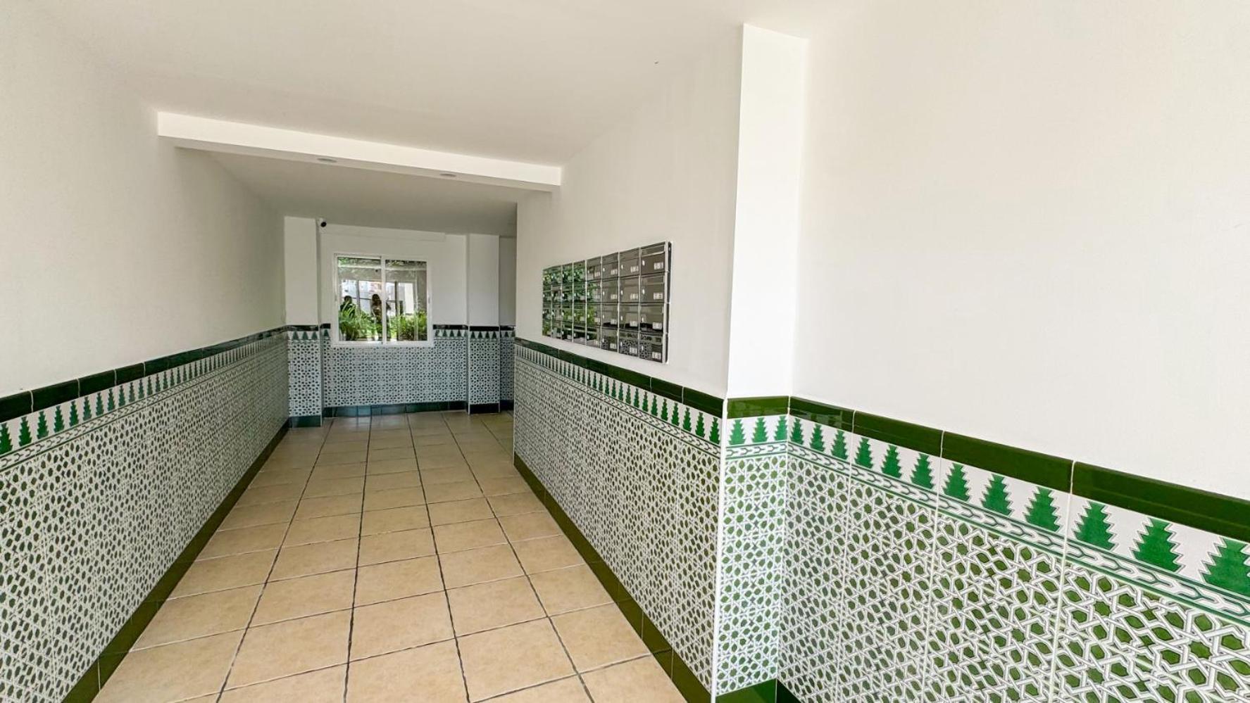 Hawaii 1St Floor Burriana, Nerja Apartment Exterior foto