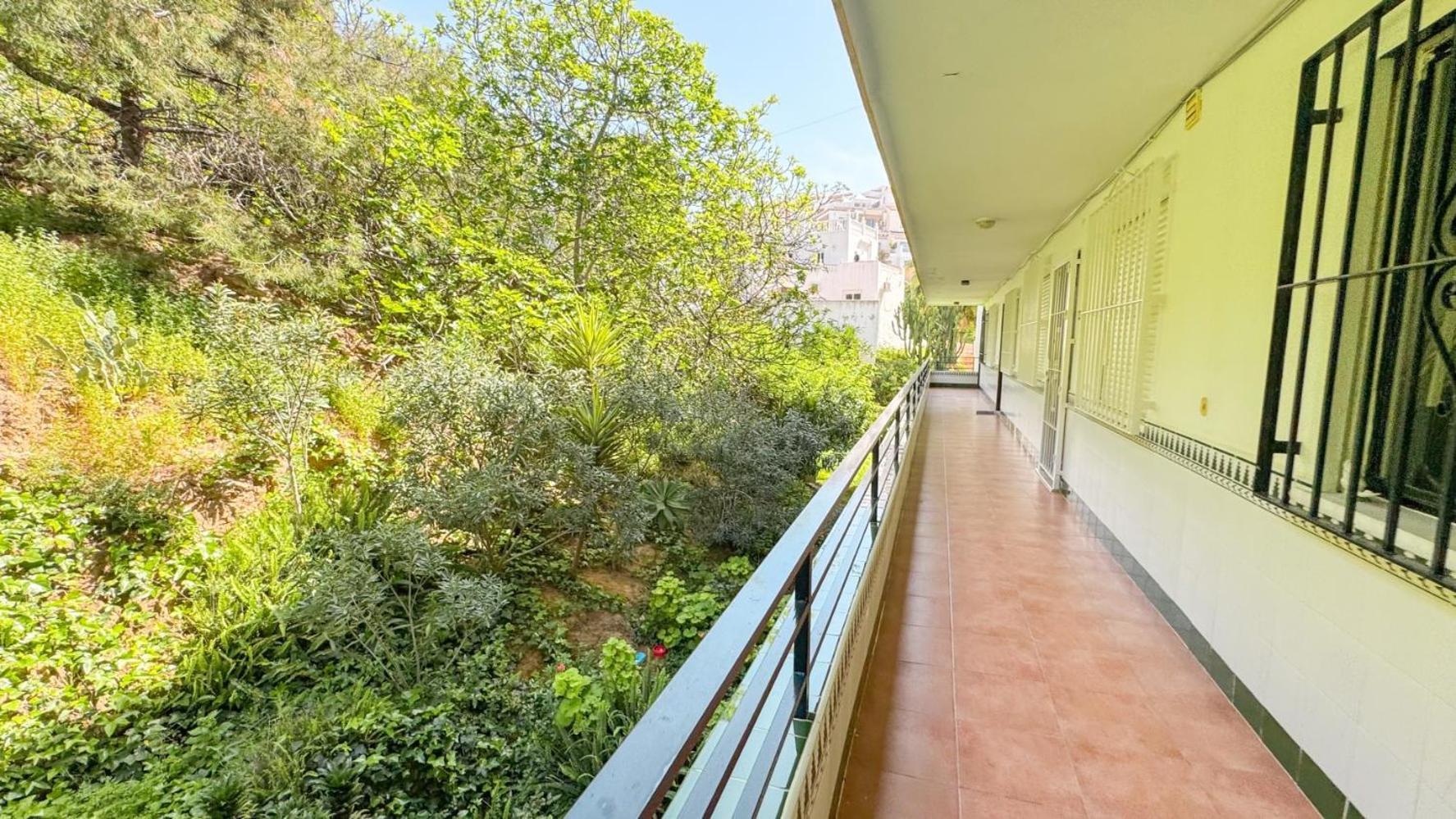 Hawaii 1St Floor Burriana, Nerja Apartment Exterior foto