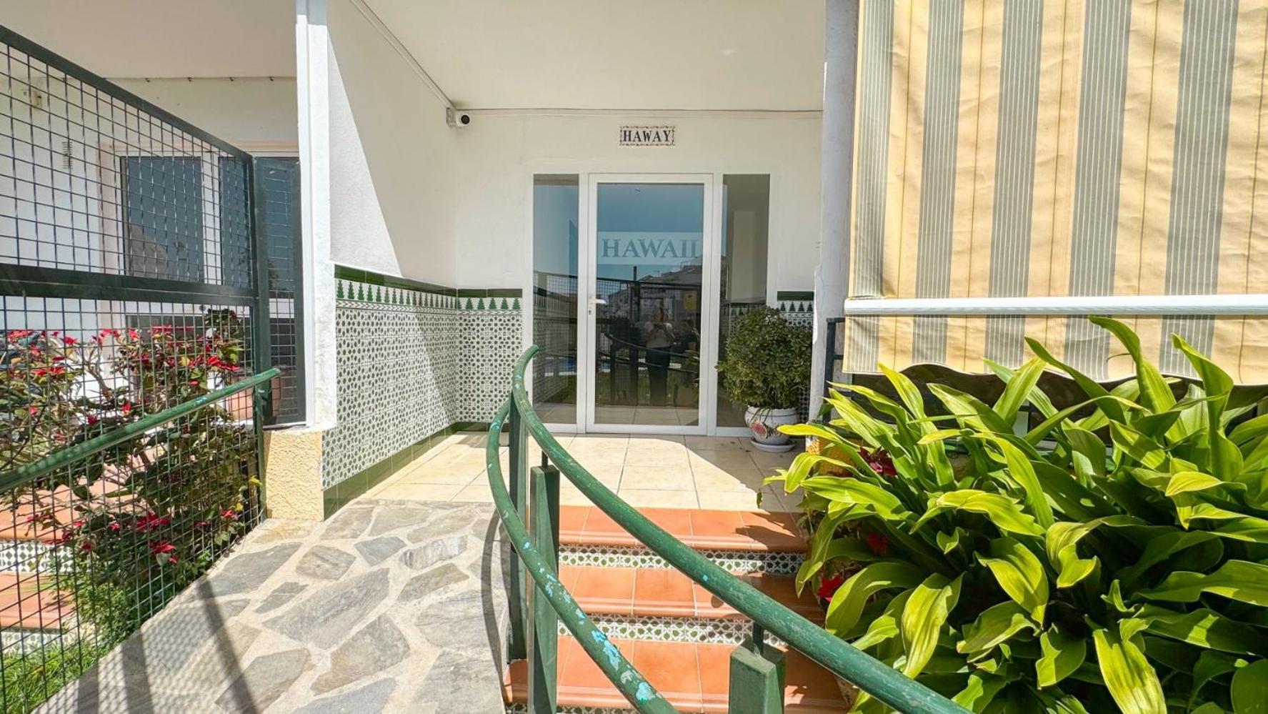 Hawaii 1St Floor Burriana, Nerja Apartment Exterior foto